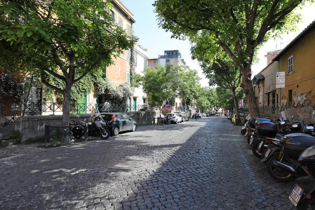 Blu Flamingo Trilussa Apartment Rome Exterior photo